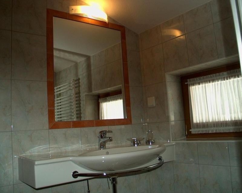 גרלוס Gaestehaus Elfriede מראה חיצוני תמונה